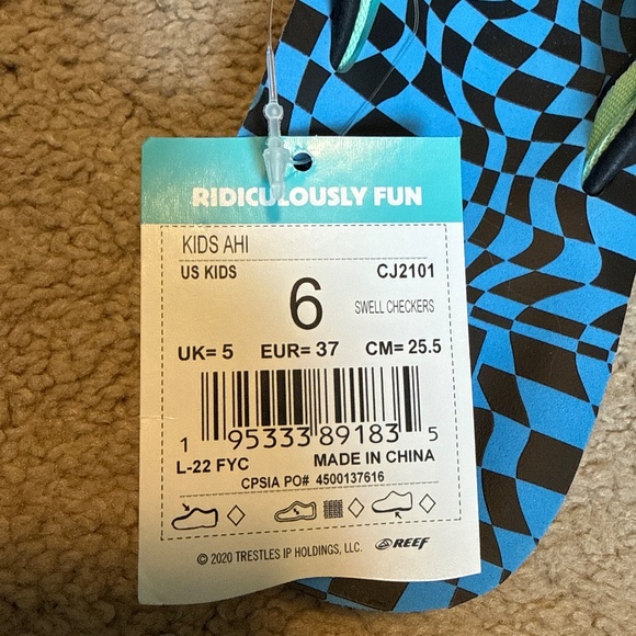Kids-Reef AHI flip flops size 6 - Picture 3 of 4